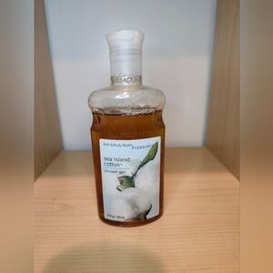 VINTAGE Bath and Body Work Sea Island Cotton shower gel